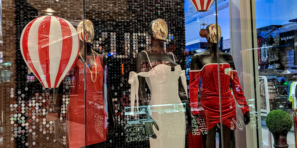 Icetime Luxe Shop Mannequins