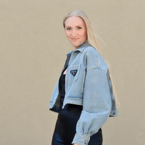 "Paulina Kassak Brown showcasing her modeling prowess.